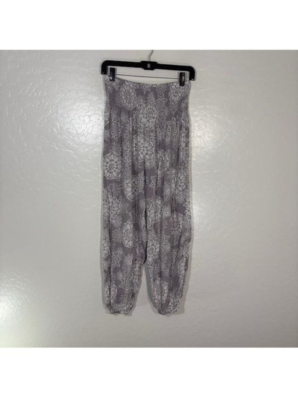 Lotus And Luna Pants Womens One Size Gray White Boho Harem Rayon Mandala